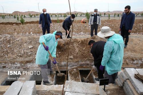 حكایت میت ناشناسی كه جای آدم زنده خاك شد