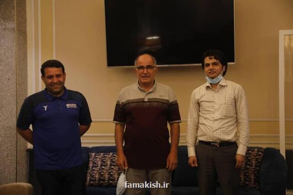 به حضوری موفق در لیگ برتر فوتبال ساحلی خوشبینم