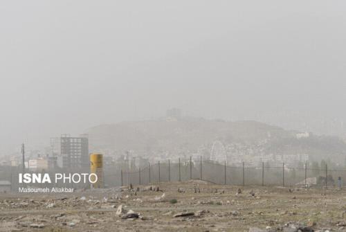 هوای بندرعباس برای گروههای حساس ناسالم می باشد