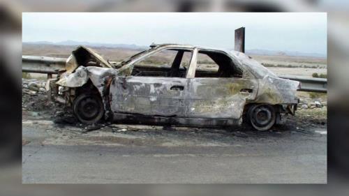 آتش سوزی یک دستگاه خودرو ۴۰۵ حامل سوخت در جاده بندرعباس_میناب