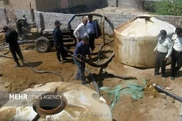 کشف ۷۰ هزار لیتر گازوییل قاچاق در بندر حسینه شهرستان بندرلنگه