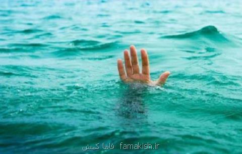 نجات معجزه آسای دو نفر از غرق شدن در بندرعباس