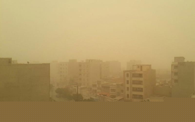 گرد و خاك جنوب شرق كشور را درگیر می كند
