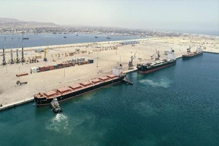 بهره برداری از بندرگاهها در تكمیل طرح توسعه سواحل مكران ضروریست